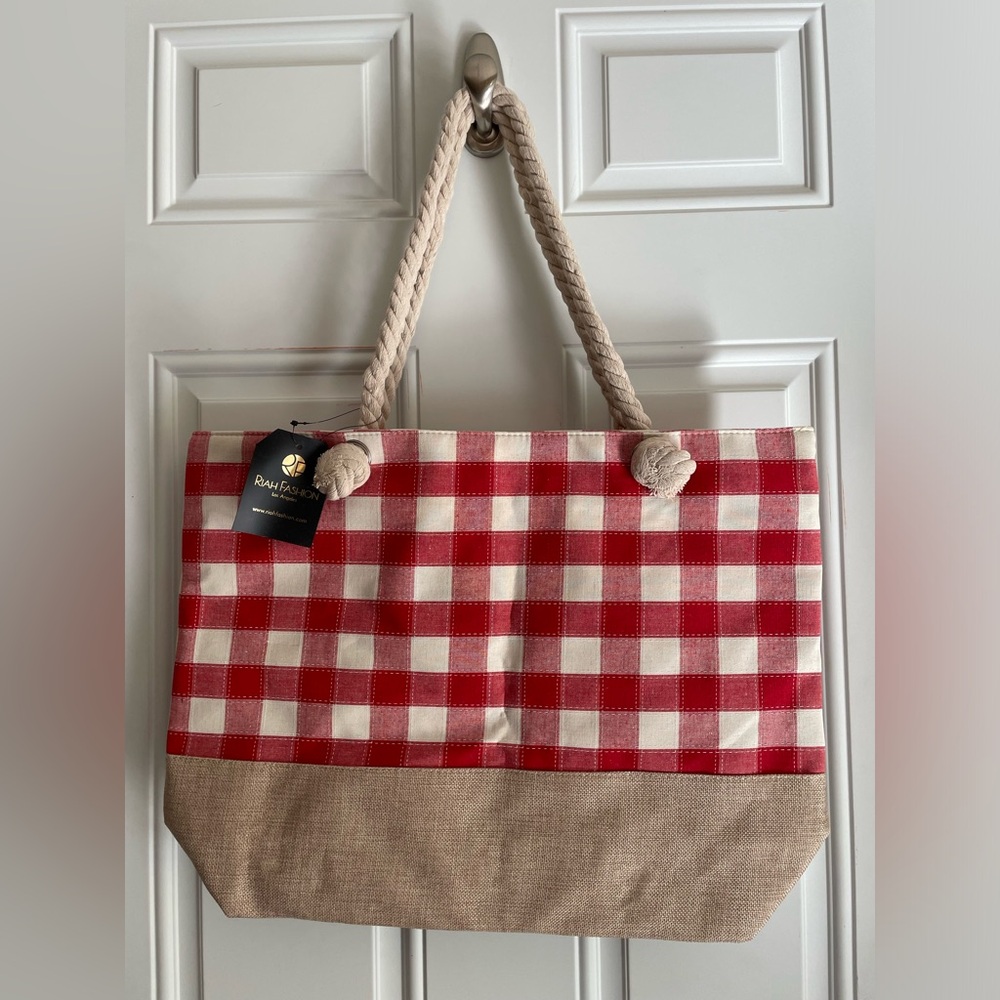 Tote Bag. Classic Red and White Plaid Pattern. NWT